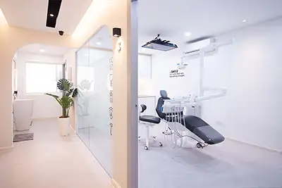 M Dental Clinic dental treatment area
